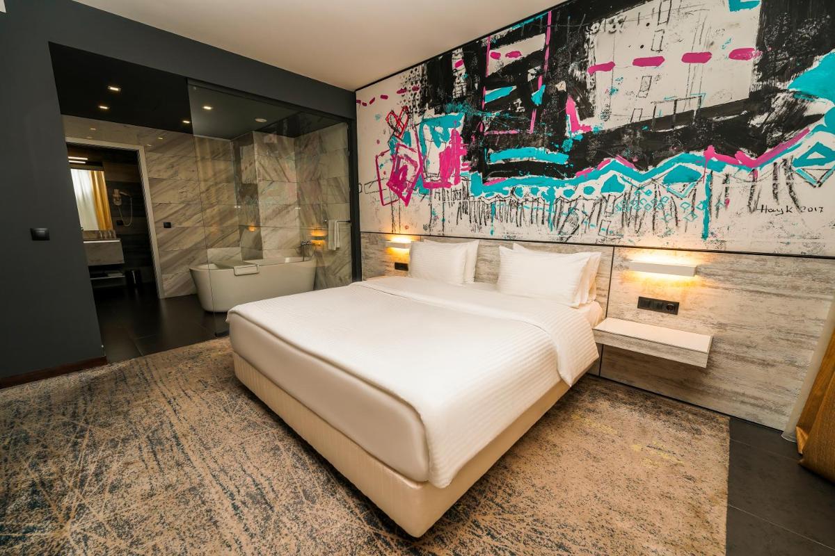 Messier 53 Hotel Yerevan