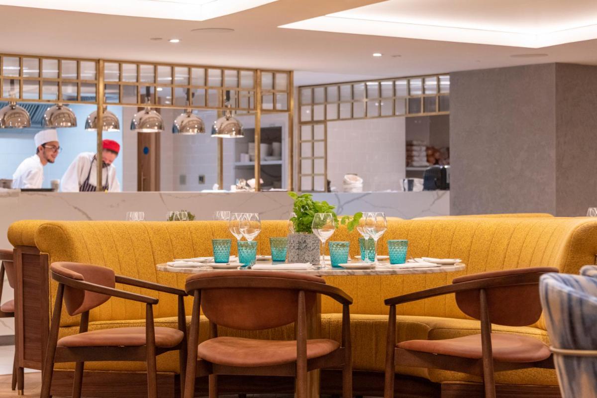 Middle Eight - Covent Garden