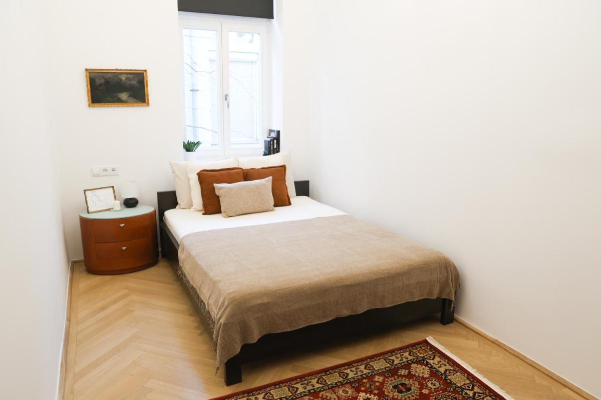 Mirage Medic Hotel