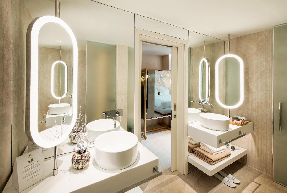 Mitsis Selection Rinela