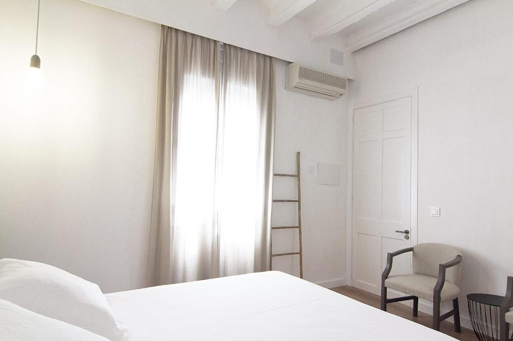 Mon Hotel