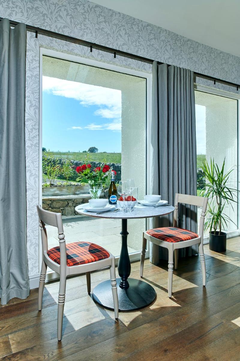 Monkstadt 1745 Restaurant with Rooms