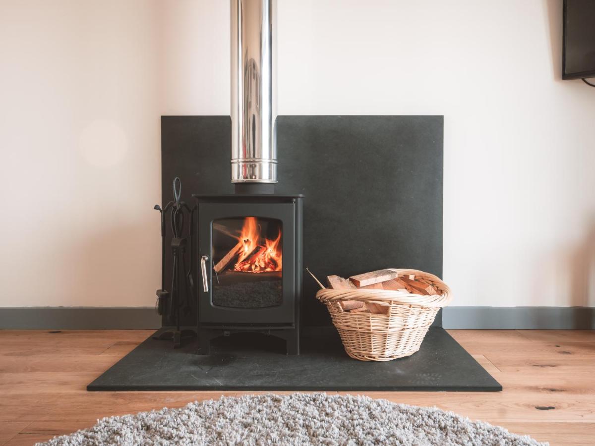 Monkstadt 1745 Restaurant with Rooms