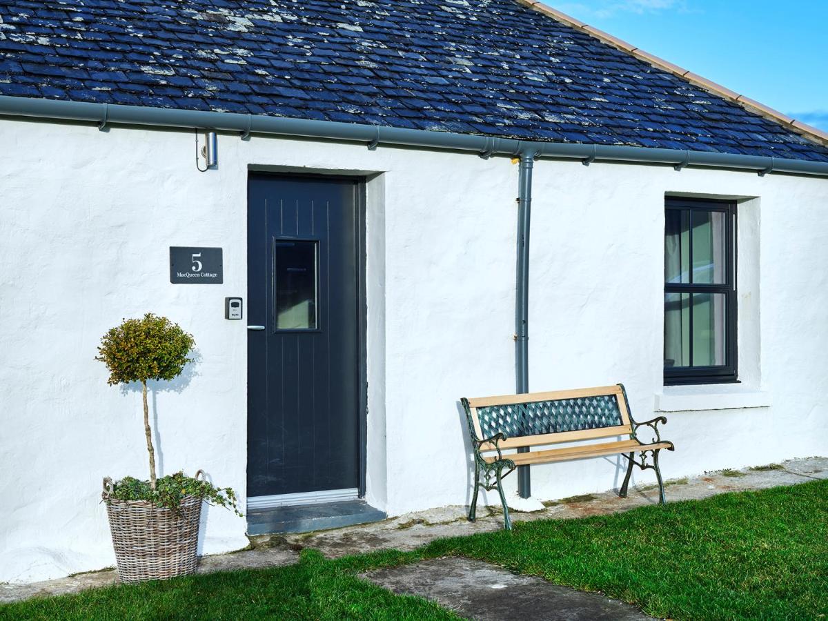 Monkstadt 1745 Restaurant with Rooms