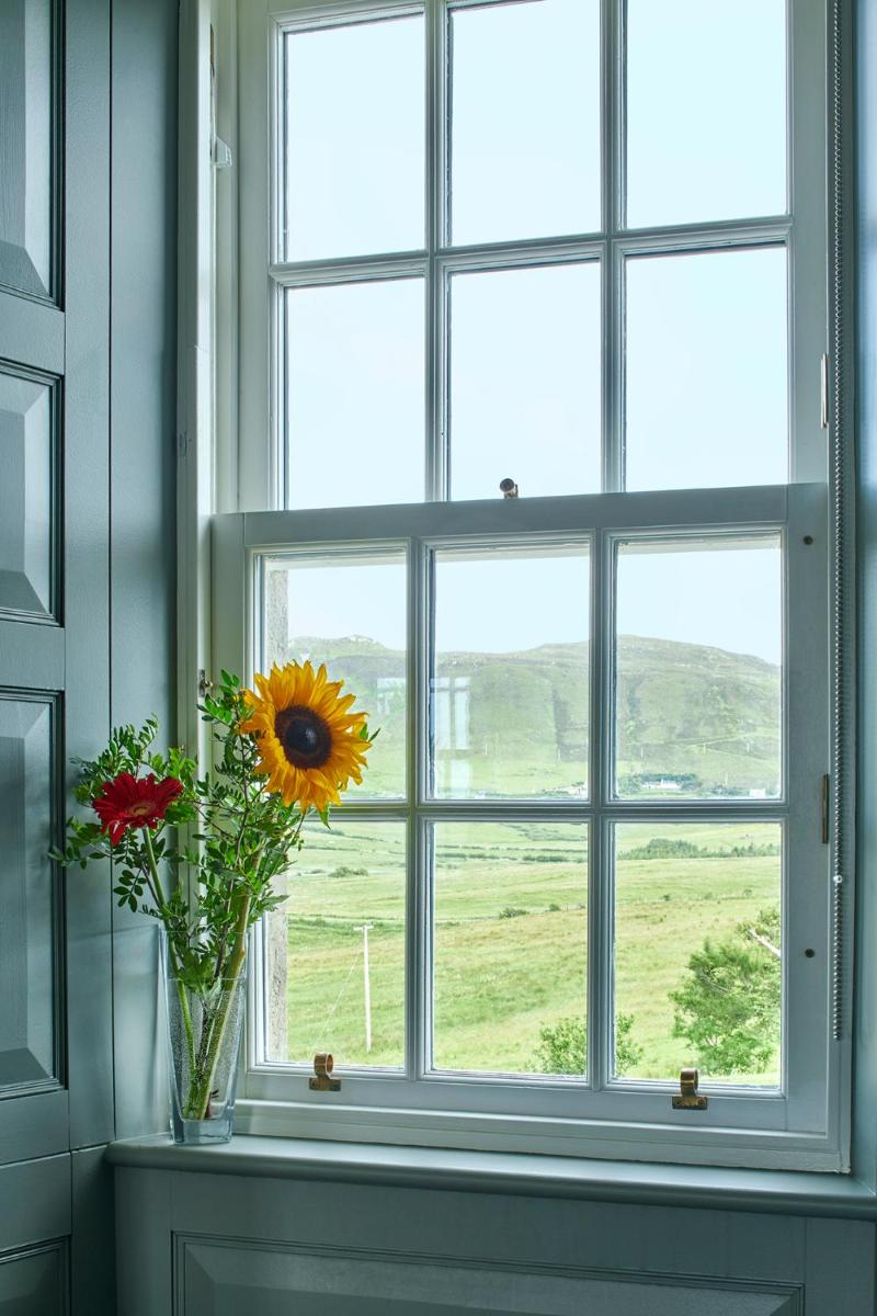 Monkstadt 1745 Restaurant with Rooms