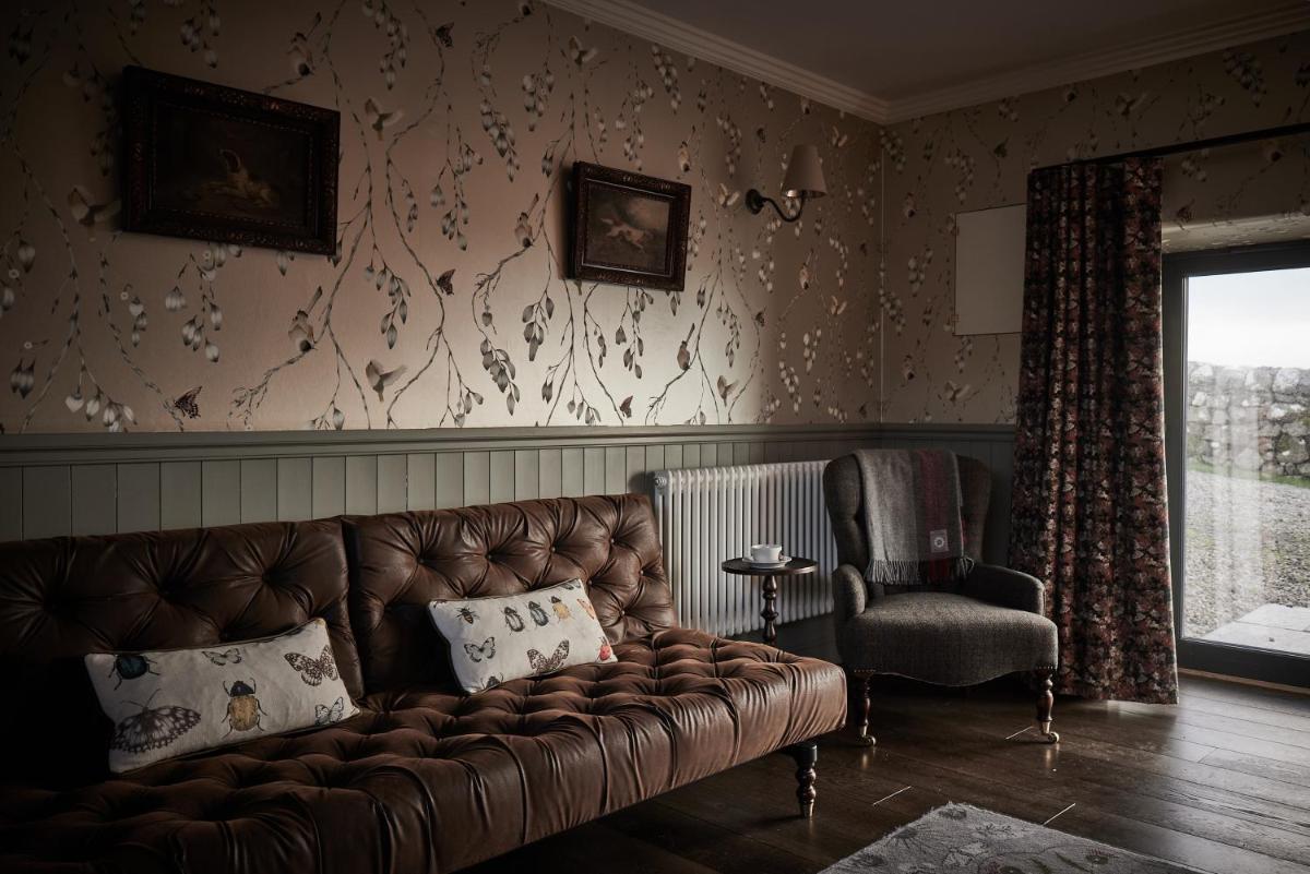 Monkstadt 1745 Restaurant with Rooms