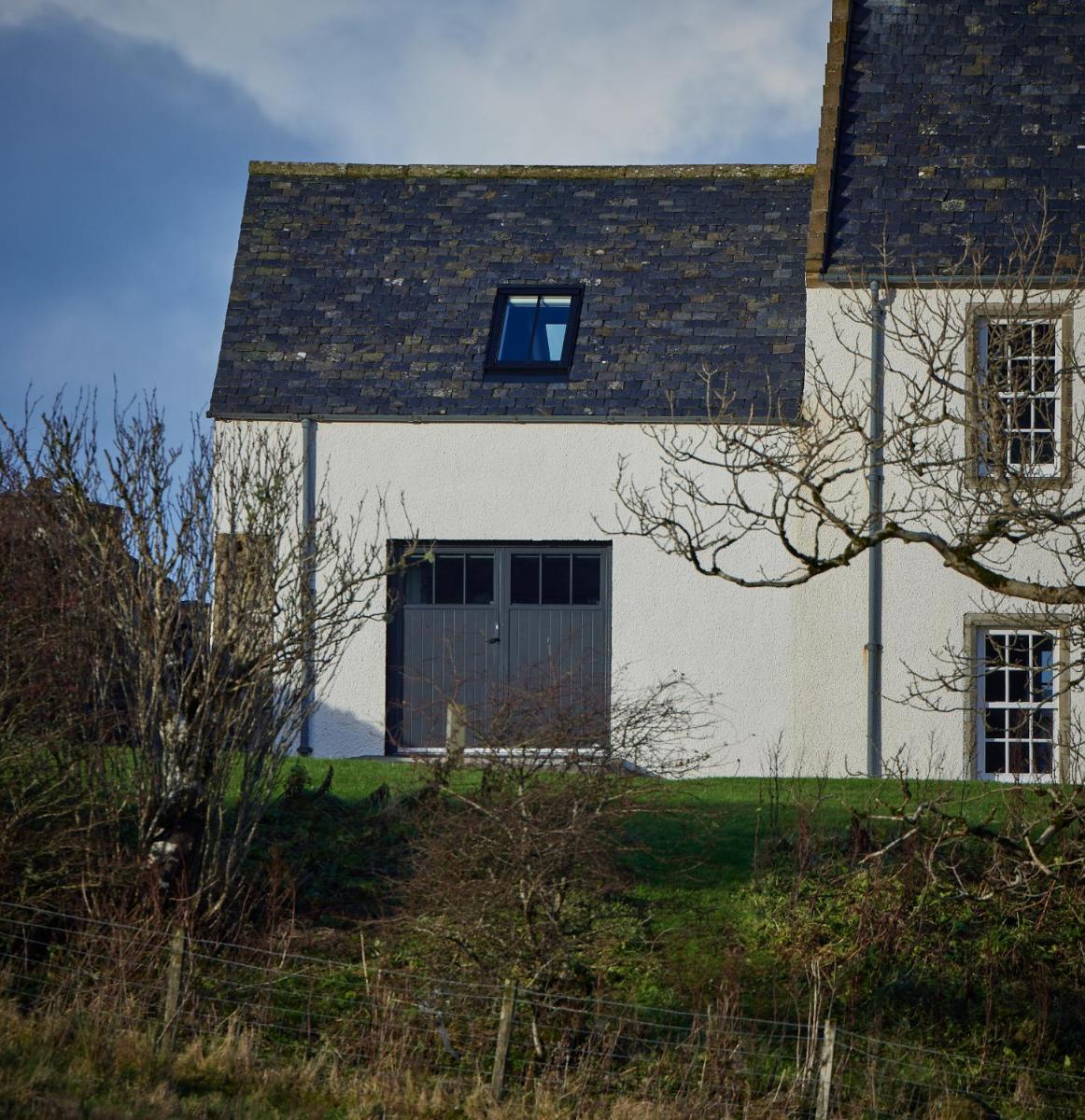 Monkstadt 1745 Restaurant with Rooms