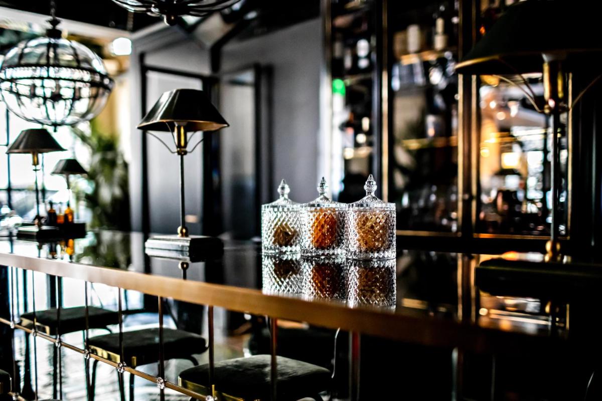 Monsieur George Hotel & Spa - Champs-Elysées