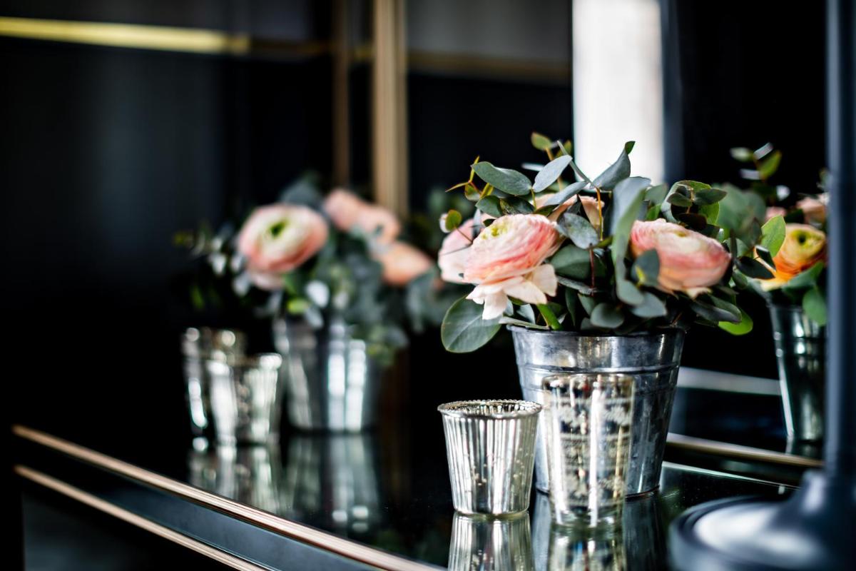 Monsieur George Hotel & Spa - Champs-Elysées