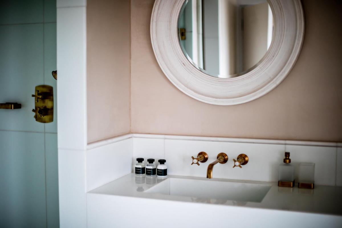 Monsieur George Hotel & Spa - Champs-Elysées