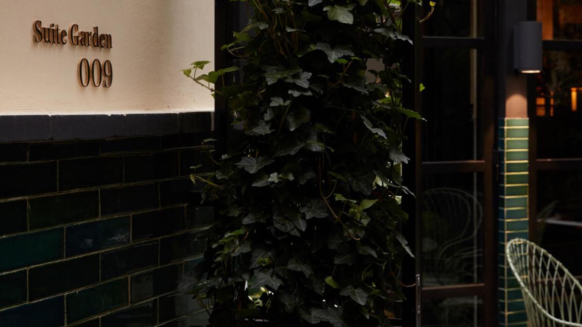 Monsieur George Hotel & Spa - Champs-Elysées