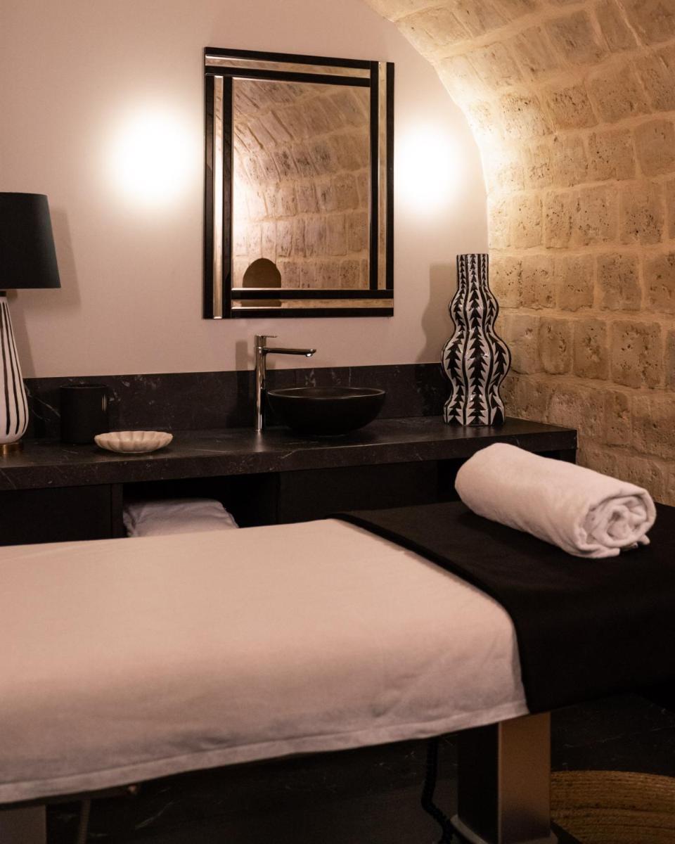 Monsieur George Hotel & Spa - Champs-Elysées