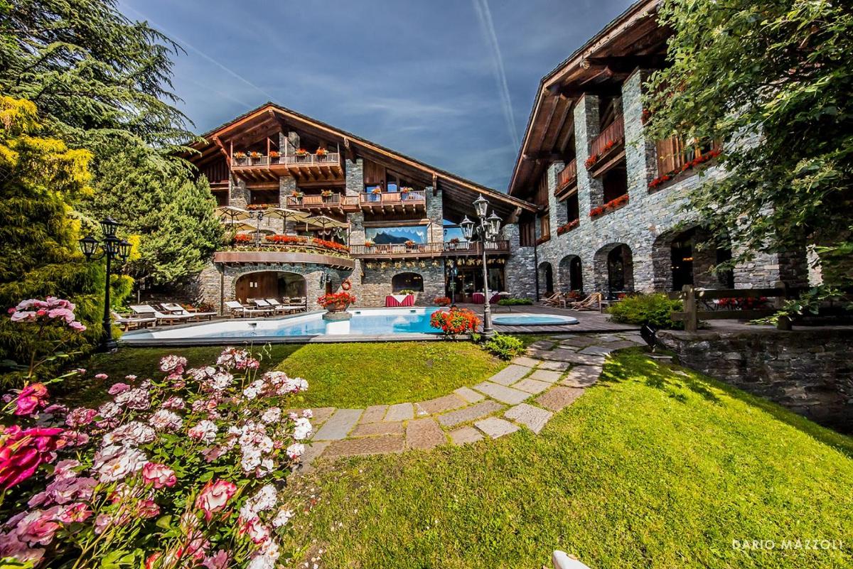 Relais Mont Blanc Hotel & Spa