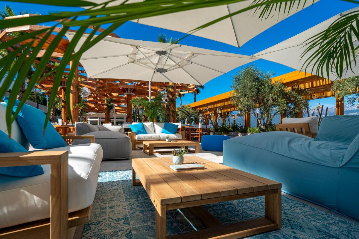 Monte Palm Beach