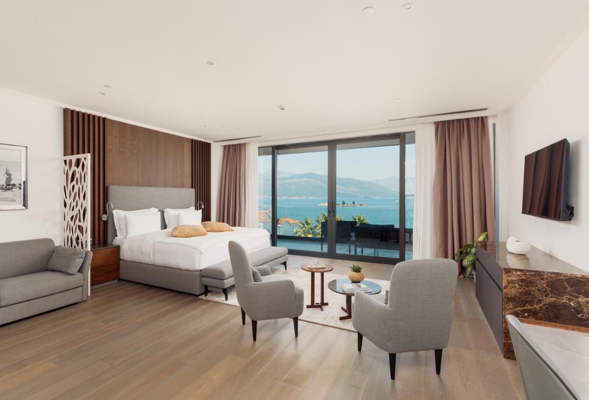 Monte Palm Beach