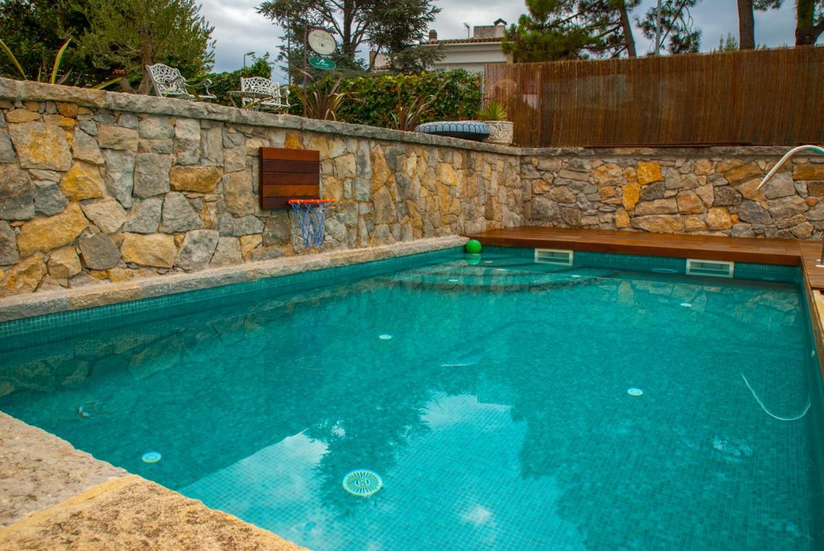 Villa Montjuic Girona