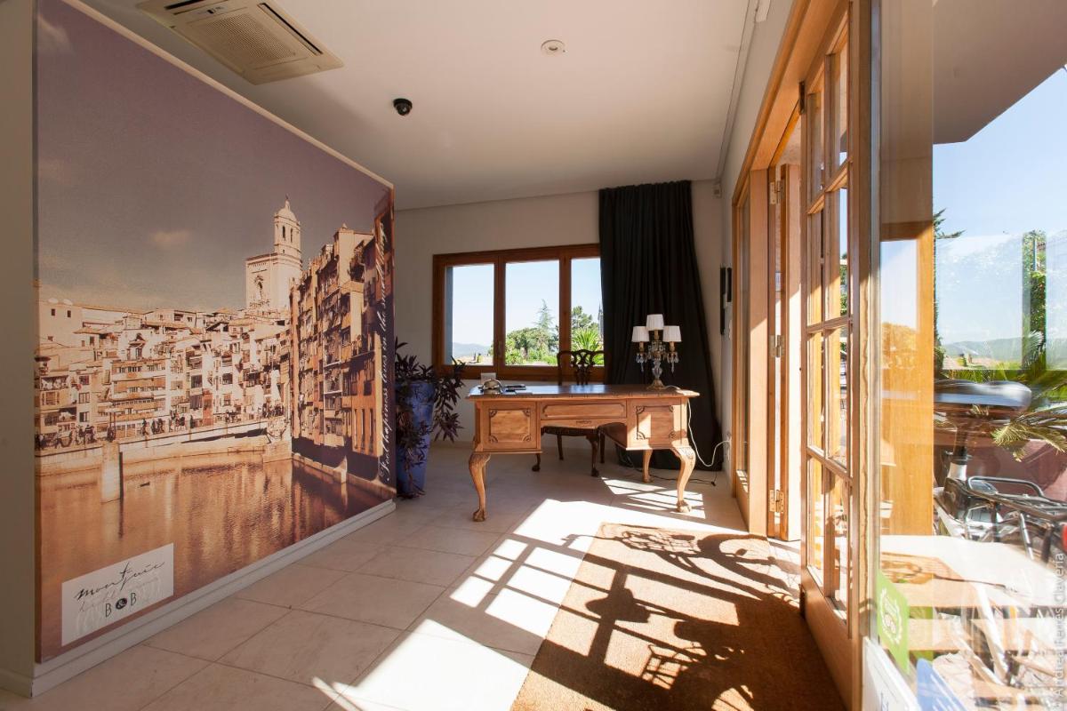 Villa Montjuic Girona