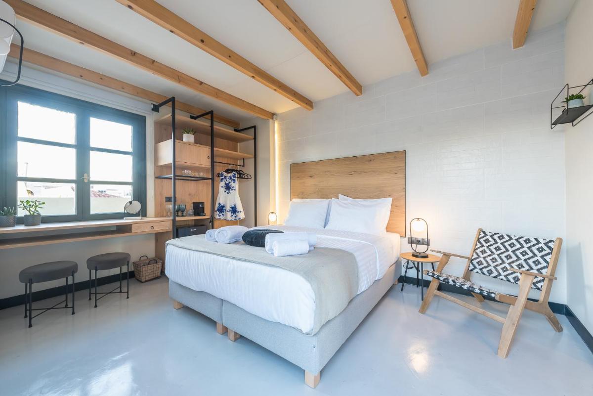 Moon And Stars Athens