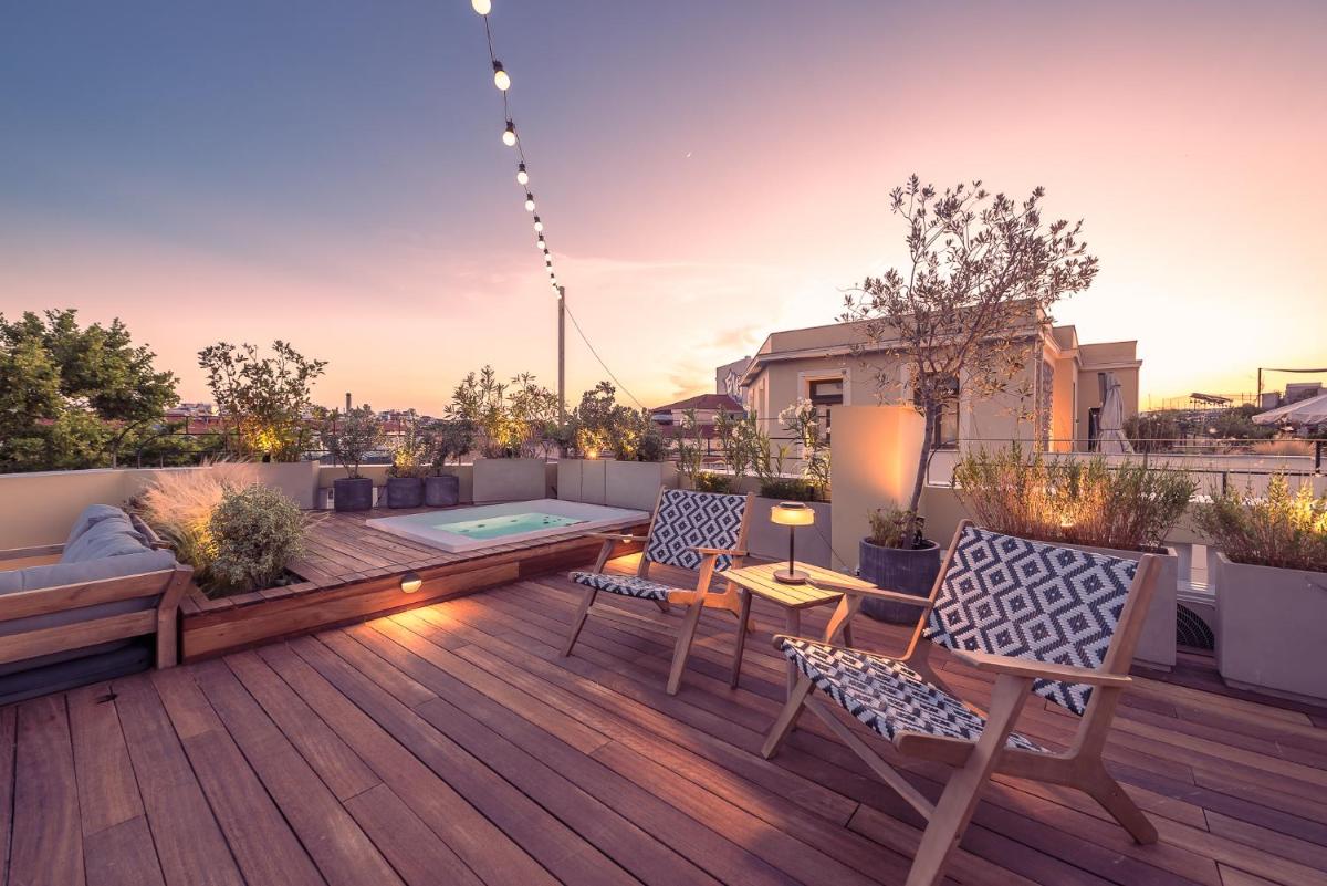 Moon And Stars Athens