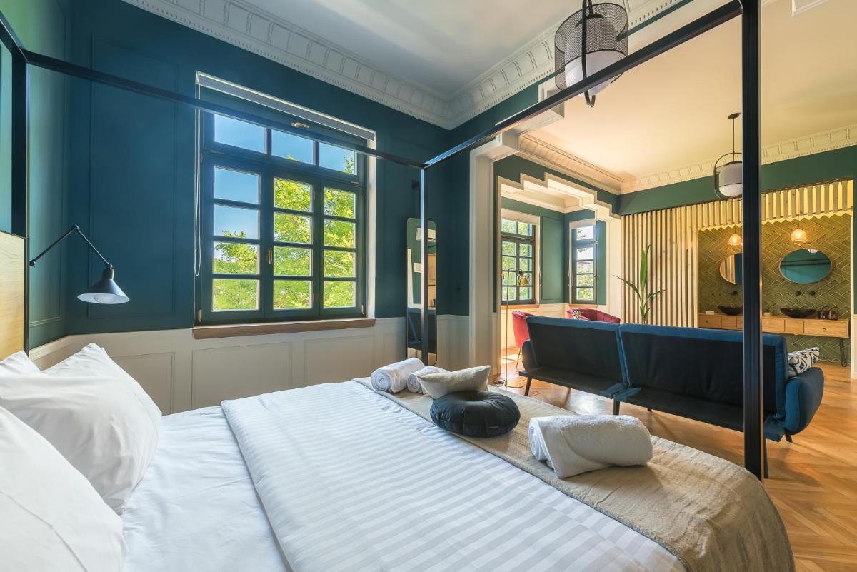 Moon And Stars Athens