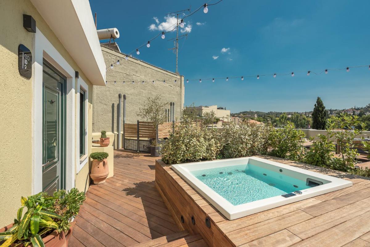 Moon And Stars Athens