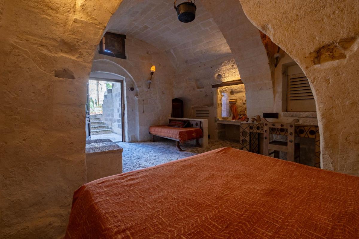 MOYSEION Matera - Real-life experience in the distant past