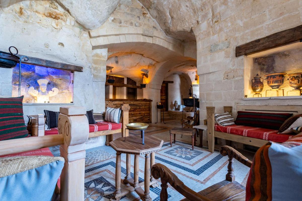 MOYSEION Matera - Real-life experience in the distant past