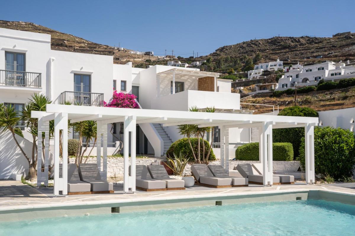 Mr. and Mrs. White Tinos