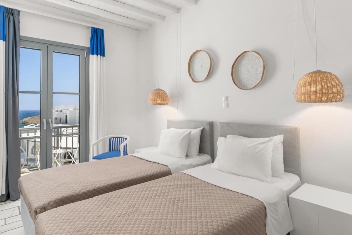 Mr. and Mrs. White Tinos