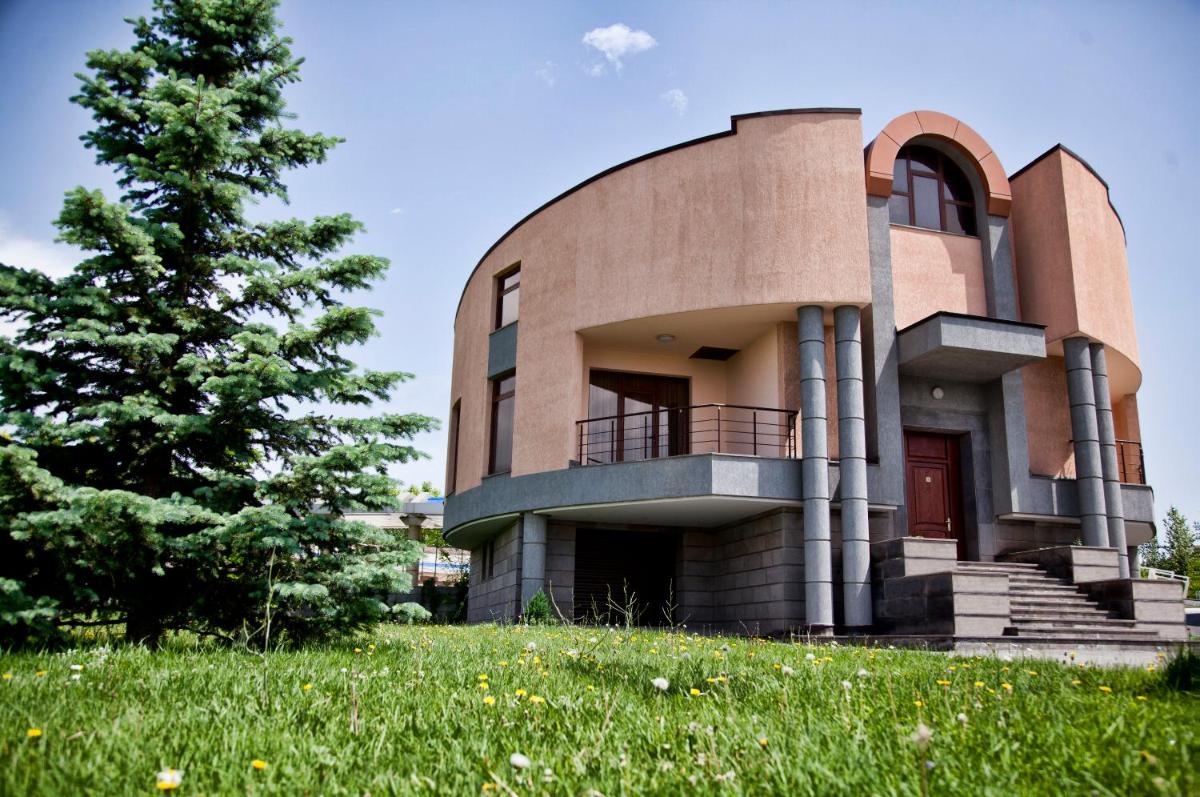 Multi Grand Pharaon Hotel