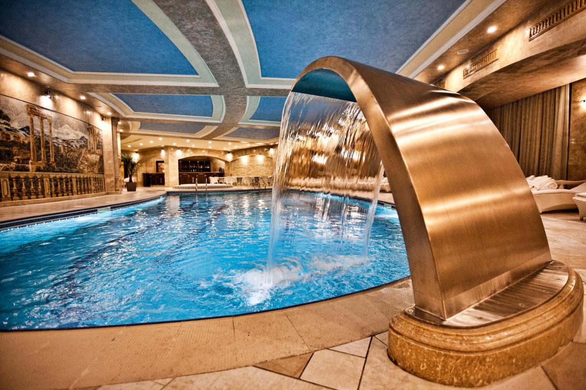 Multi Grand Pharaon Hotel