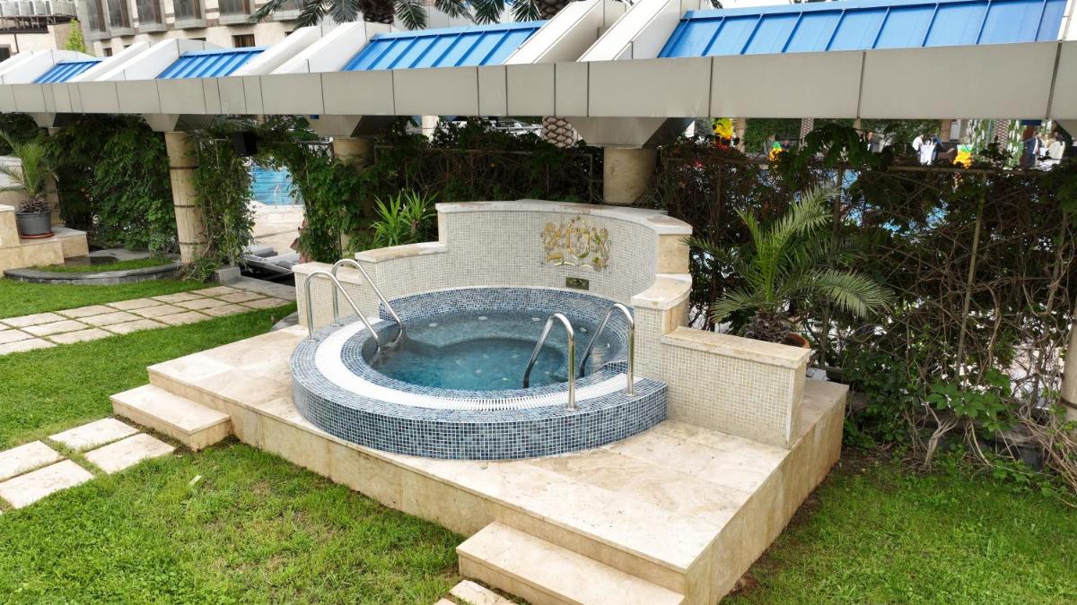 Multi Grand Pharaon Hotel