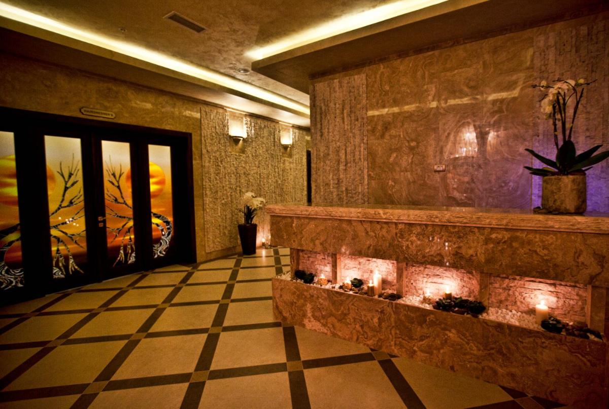 Multi Grand Pharaon Hotel
