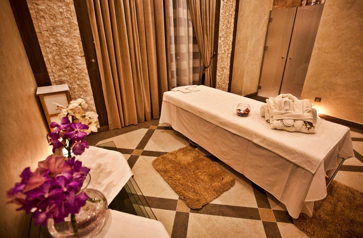 Multi Grand Pharaon Hotel