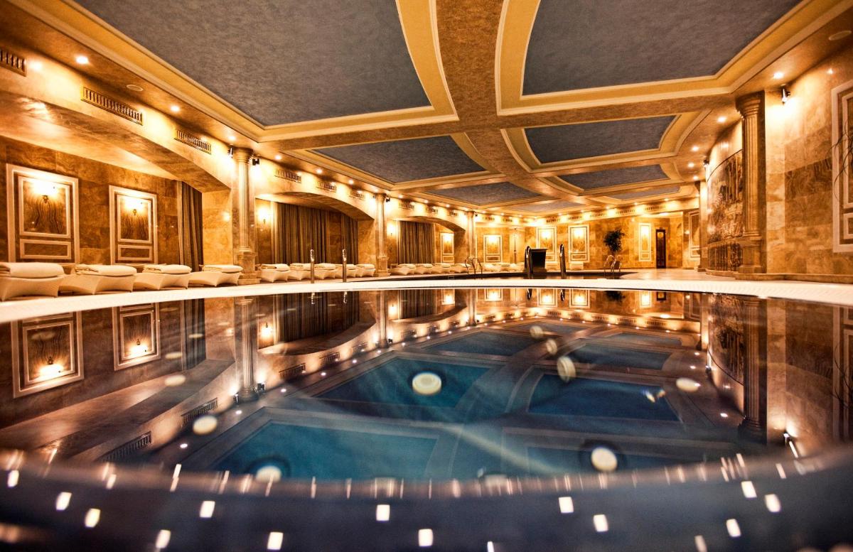 Multi Grand Pharaon Hotel