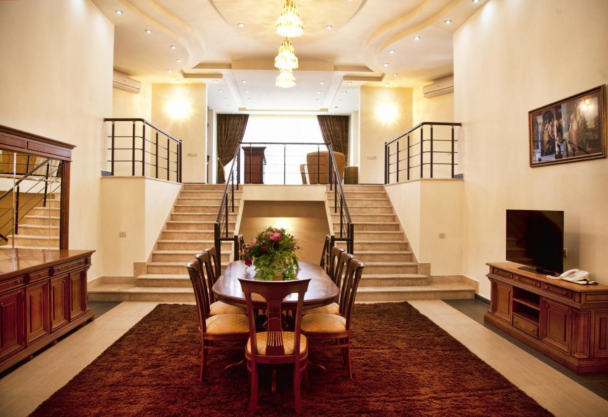 Multi Grand Pharaon Hotel