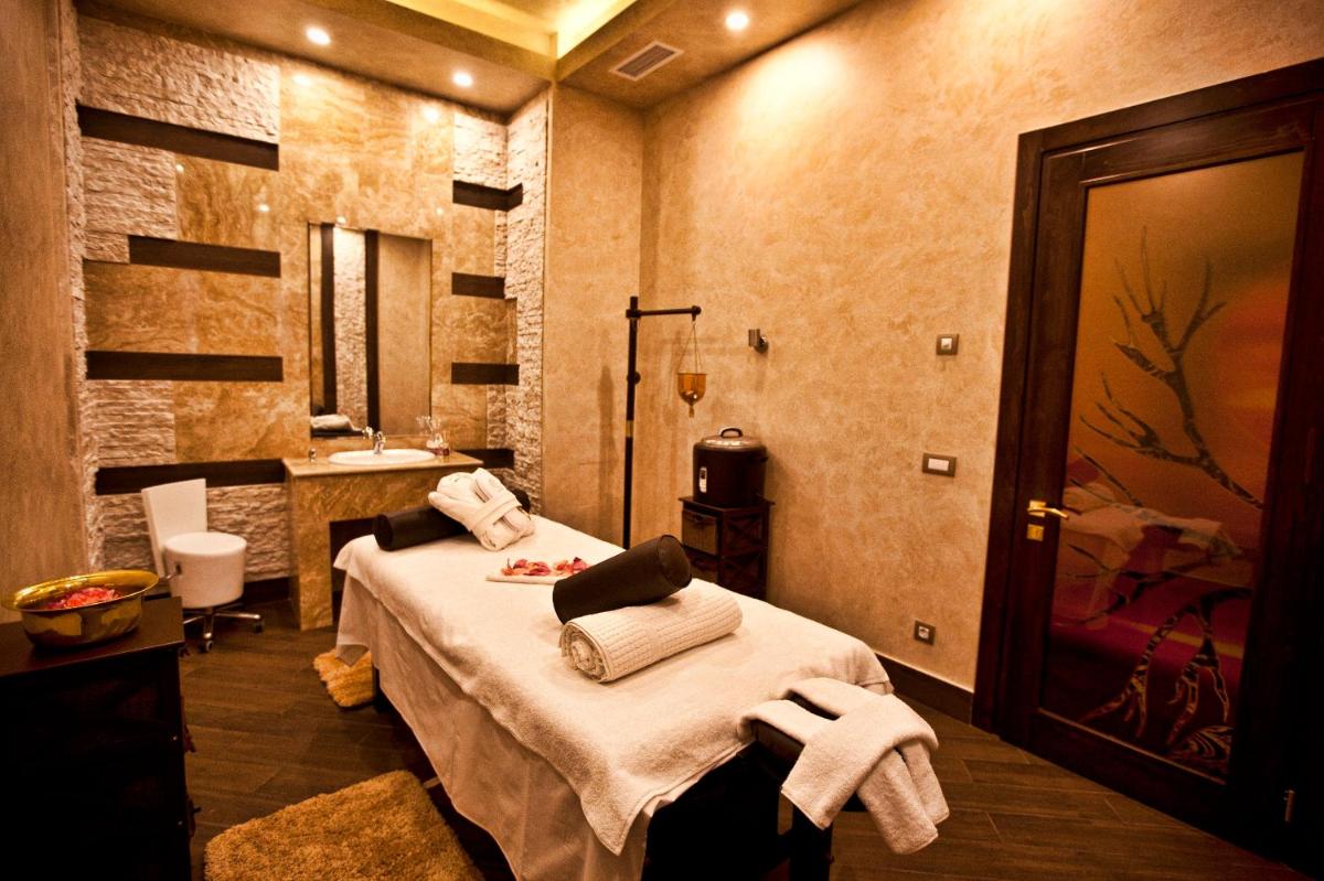 Multi Grand Pharaon Hotel