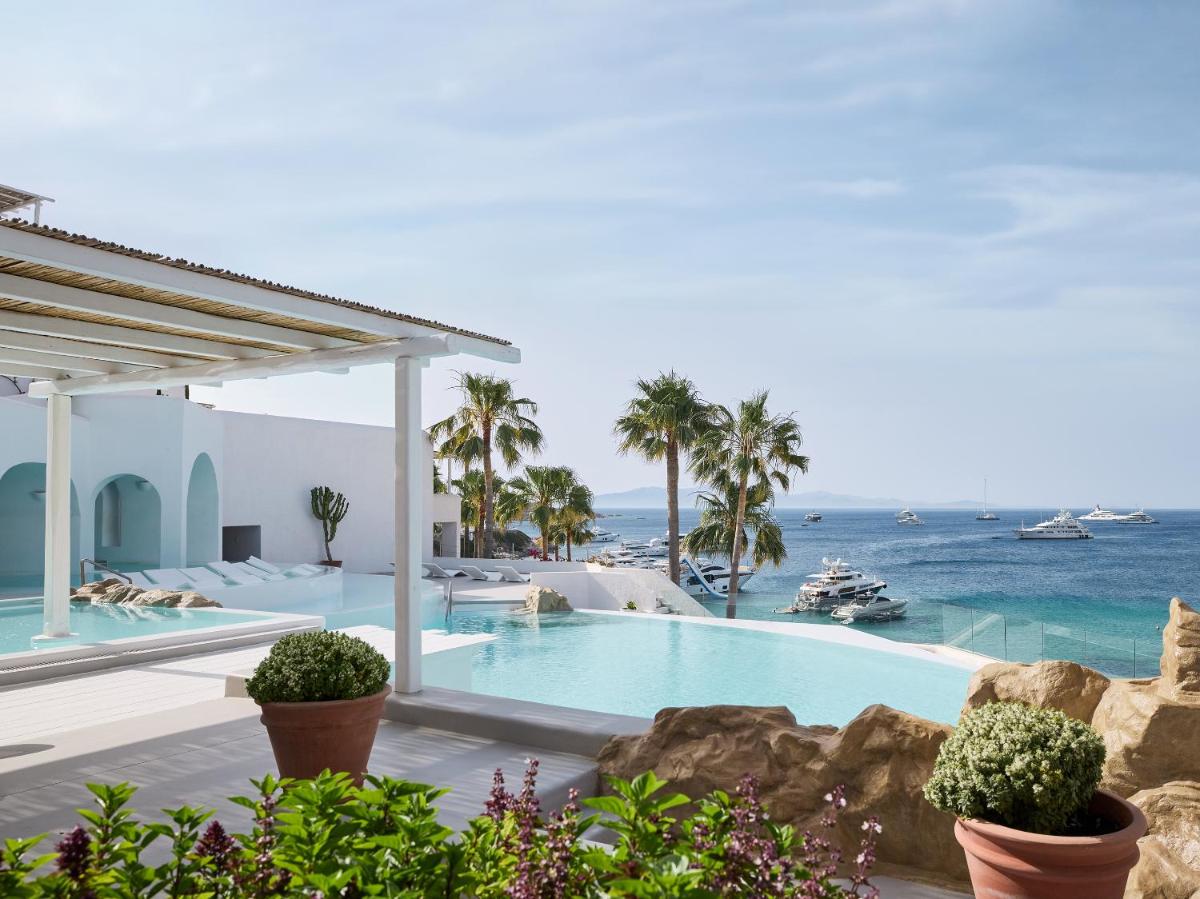 Mykonos Blu, A Grecotel Resort to Live