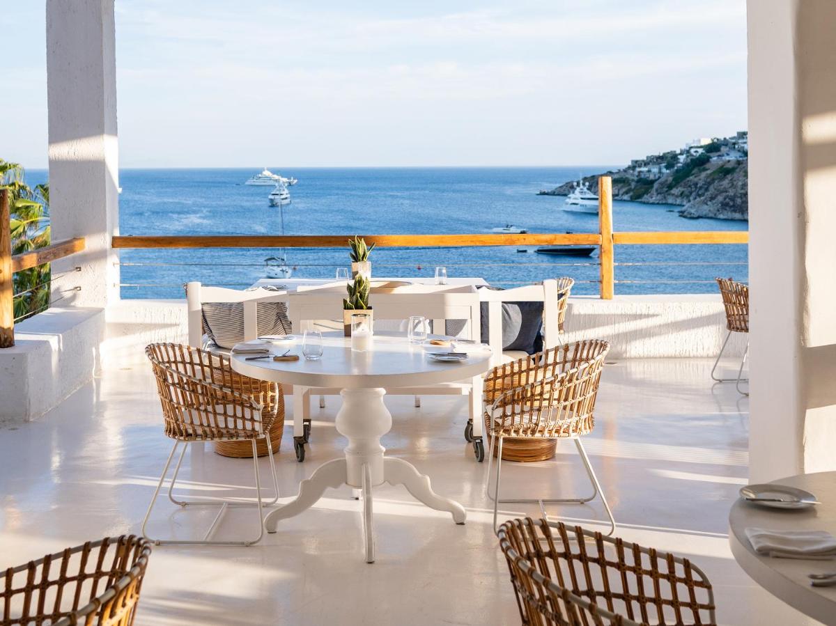 Mykonos Blu, A Grecotel Resort to Live