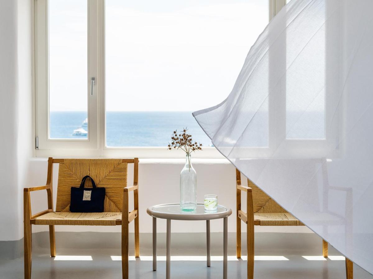 Mykonos Blu, A Grecotel Resort to Live