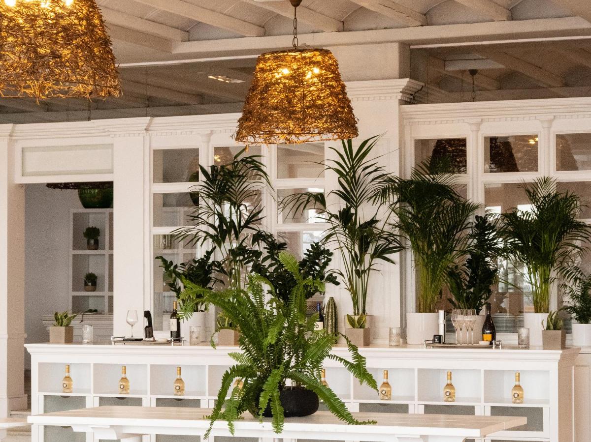 Mykonos Blu, A Grecotel Resort to Live