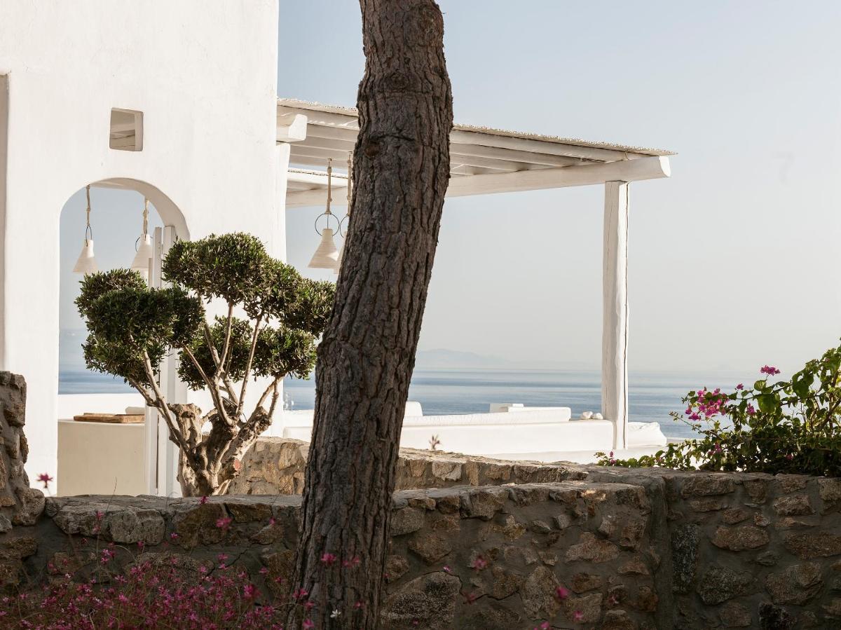Mykonos Blu, A Grecotel Resort to Live