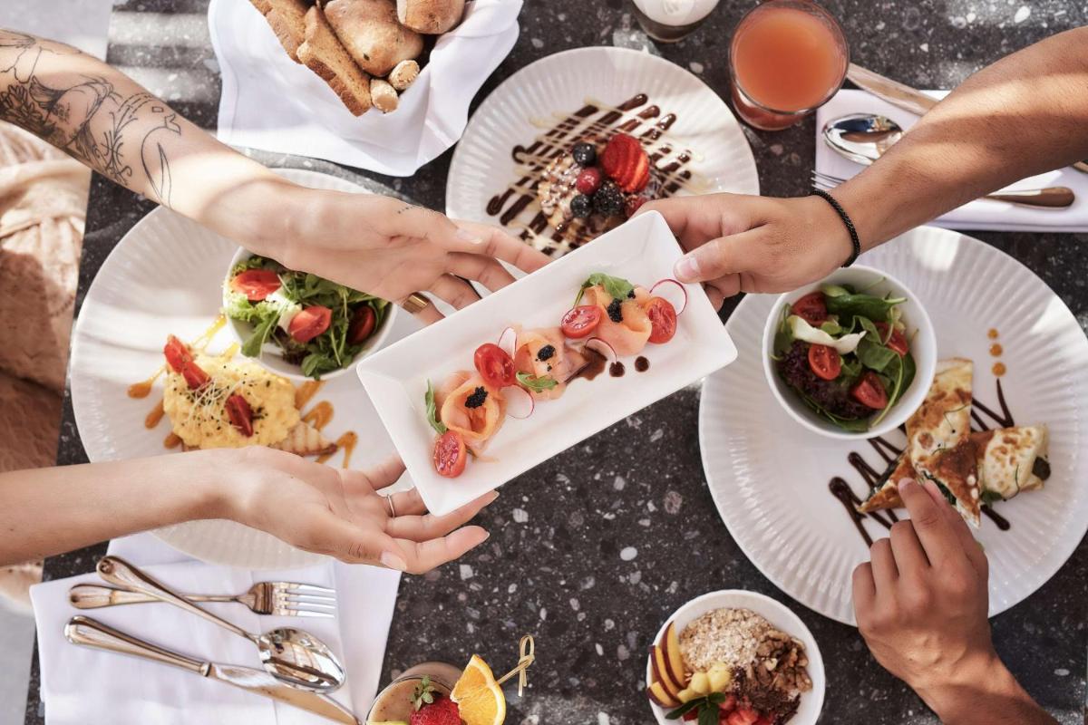 Radisson Blu Euphoria Resort, Mykonos