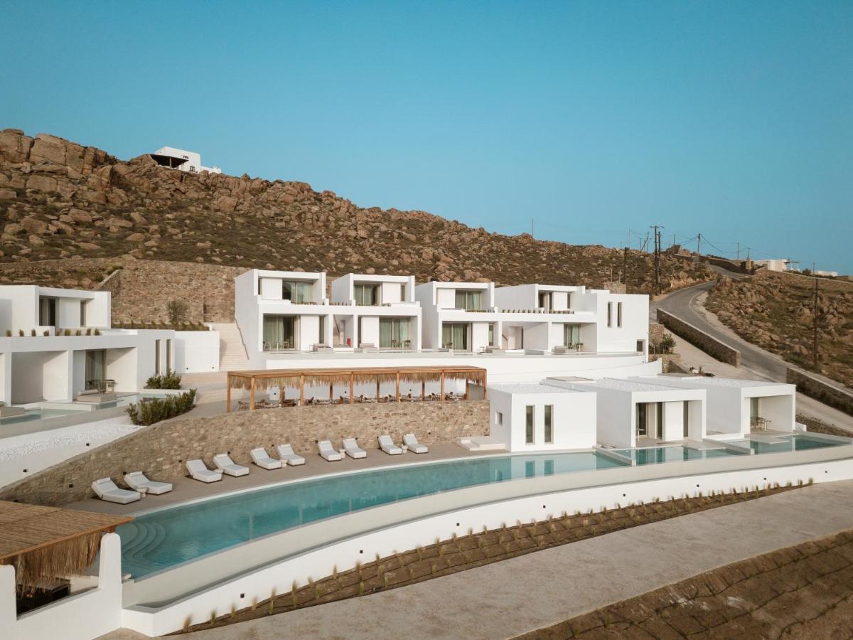 Mykonos Flow Super Paradise, Adults Only by Mr and Mrs White