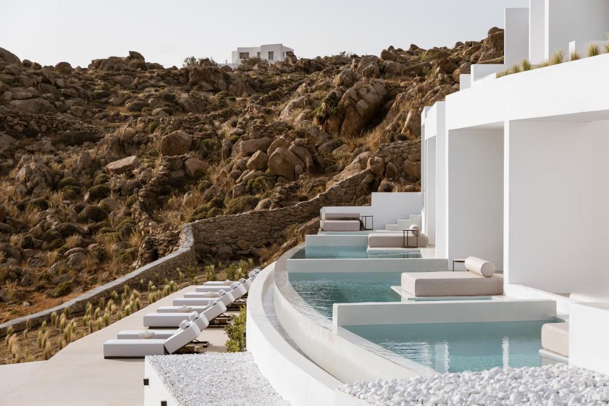 Mykonos Flow Super Paradise, Adults Only by Mr and Mrs White