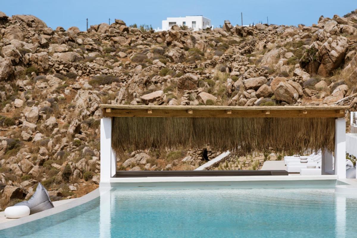 Mykonos Flow Super Paradise, Adults Only by Mr and Mrs White