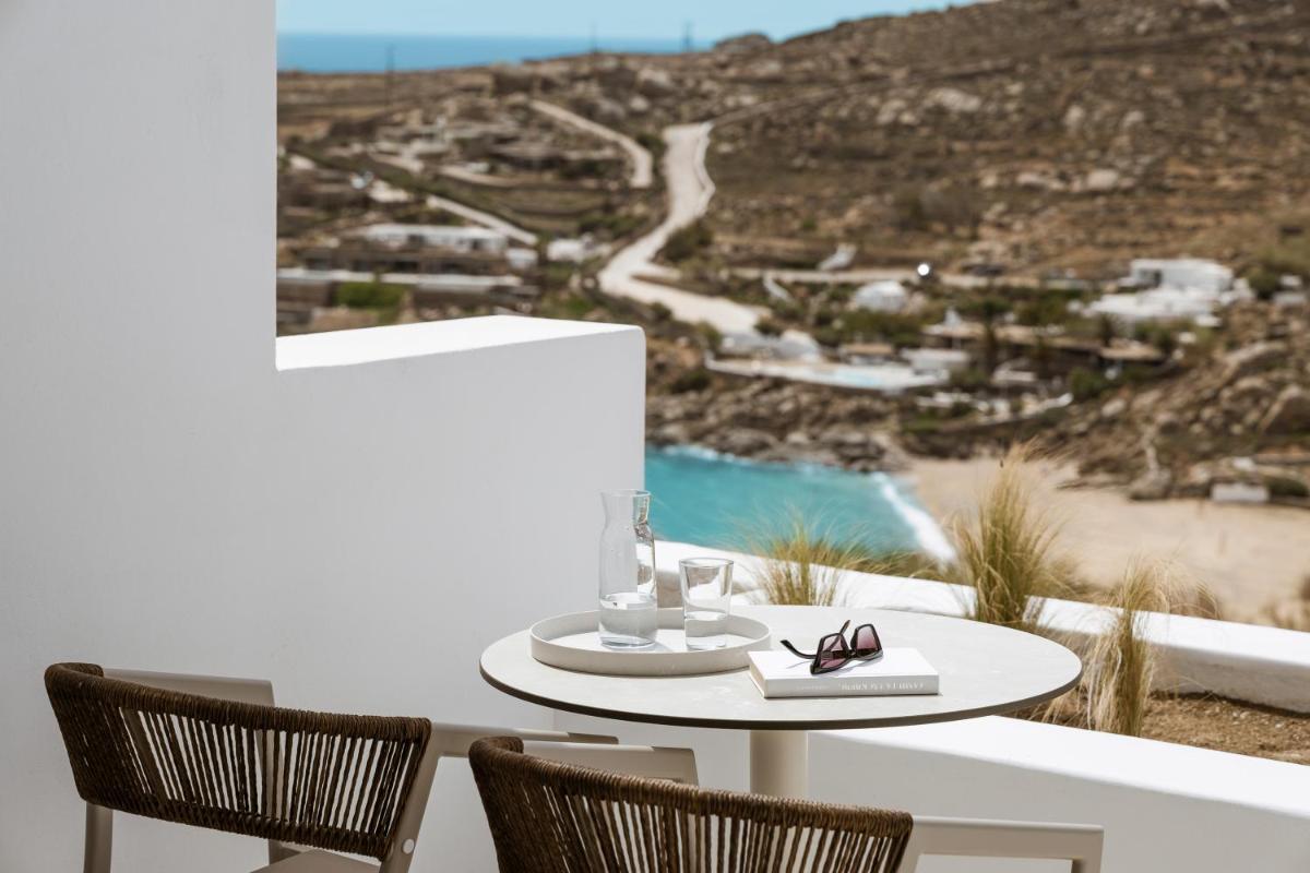 Mykonos Flow Super Paradise, Adults Only by Mr and Mrs White