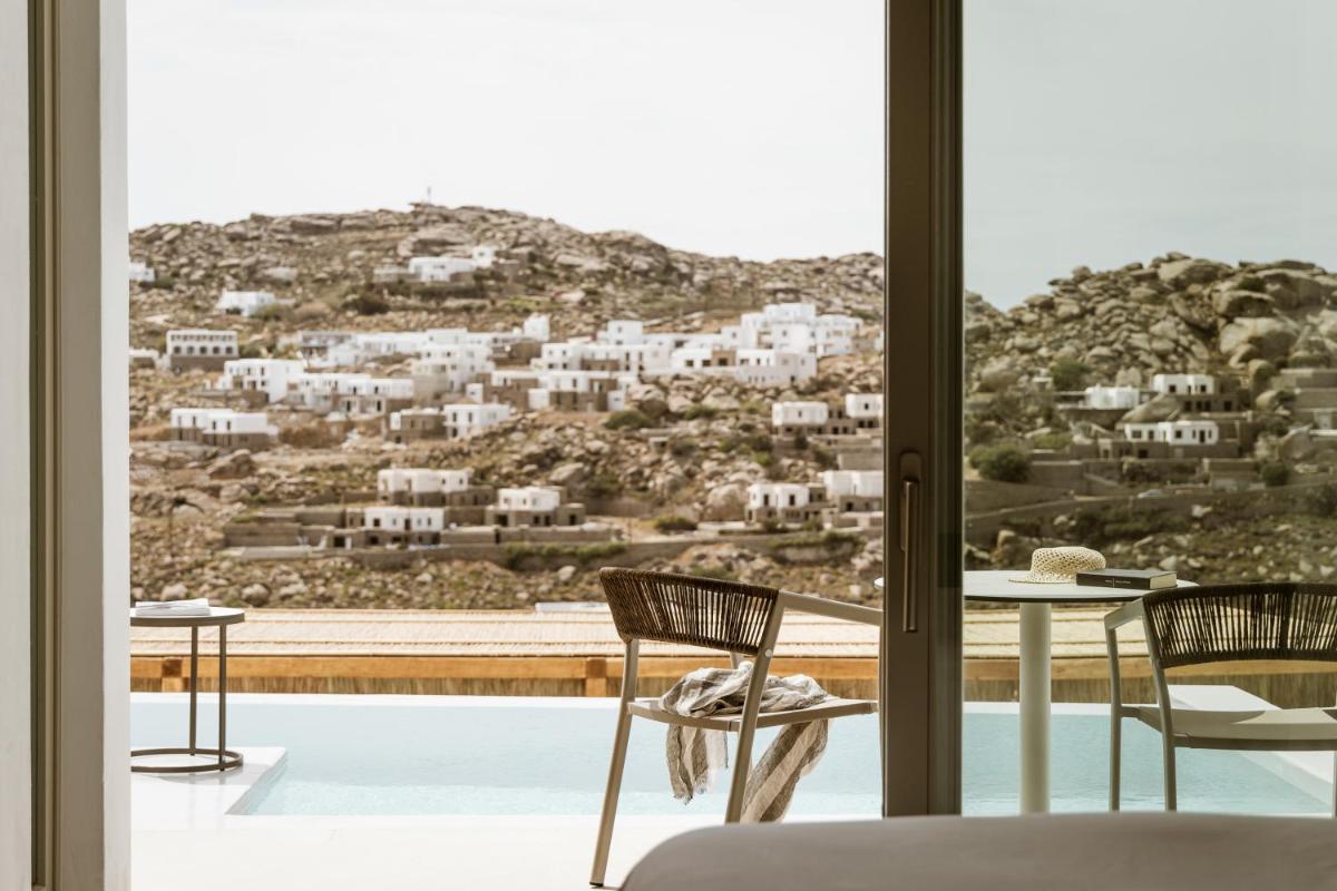 Mykonos Flow Super Paradise, Adults Only by Mr and Mrs White