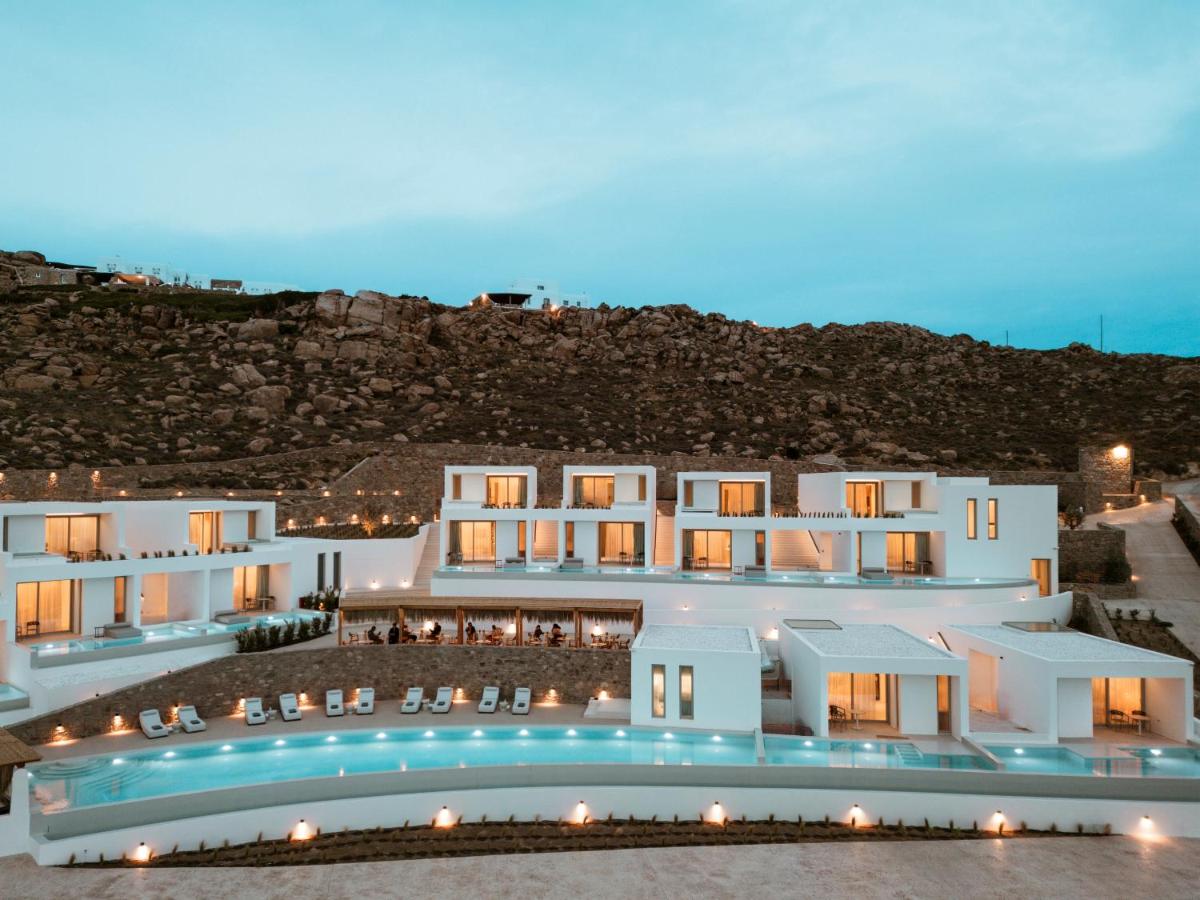 Mykonos Flow Super Paradise, Adults Only by Mr and Mrs White
