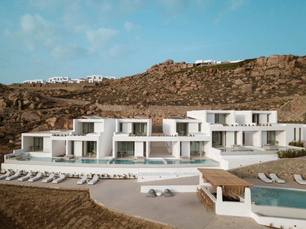 Mykonos Flow Super Paradise, Adults Only by Mr and Mrs White